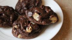 Как приготовить шоколадное печенье за полчаса