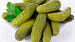 How to cook salted cucumbers