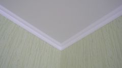 What glue foam ceiling skirting