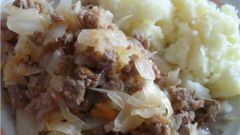 Cabbage stew with minced meat