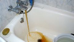 What to do if rusty water is flowing