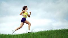 When is the best time to run is morning or evening? 