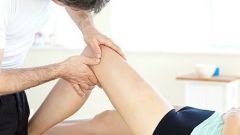 How to treat a pulled muscle on the leg 