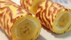 Банановый рулет с цукатами