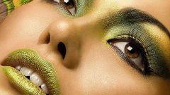 Как подобрать макияж под цвет глаз