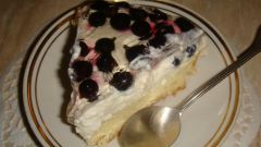 Смородиново-творожный желейный торт