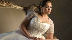 Как выбрать свадебное платье большого размера