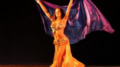 Where and how was invented belly dancing
