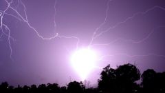 Ball lightning: how it looks