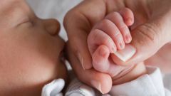 What documents are needed for registration of the newborn