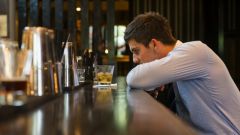 Почему при стрессе люди пьют