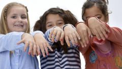 Можно ли детям красить ногти