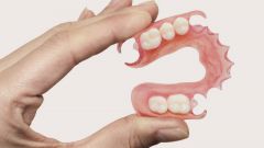 Какие бывают современные съемные зубные протезы