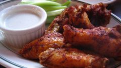 Recipe Buffalo wings baked in the oven 