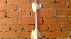 Как использовать маяки для выравнивания стен 