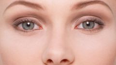 How to treat inflammation around the eyes 