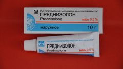 How to use corticosteroid ointment for phimosis