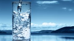 Почему полезно пить много воды