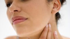 Воспаление щитовидной железы: симптомы и лечение 