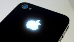 Как сделать, чтобы на айфоне светилось яблоко