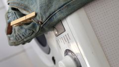 Как постирать джинсы в стиральной машинке, соблюдая деликатный режим?