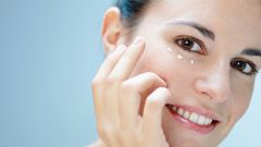 How to remove bags under eyes quickly at home