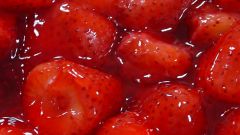 How to cook strawberry jam