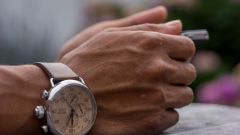 Народные приметы и суеверия: на какой руке нужно носить часы