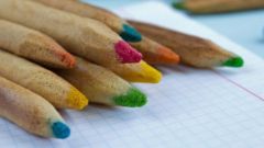 Вкусные цветные карандаши