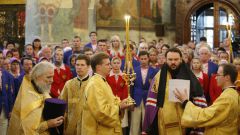 Как заказать молебен в православном храме