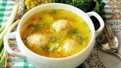 Легкий суп с овощами и сырными шариками