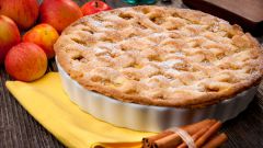 Как приготовить яблочный пирог без муки
