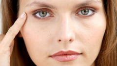 How to remove bags under eyes at home