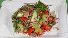 Овощной салат с гречкой