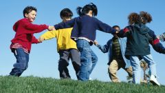 Детские игры: развлечение и необходимость