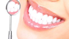 Отбеливаем зубы подручными средствами
