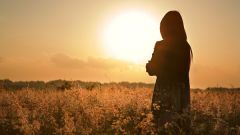 Как справиться с одиночеством и обрести счастье незамужней женщине