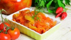 Как приготовить салат на зиму из перца, помидоров, лука и моркови