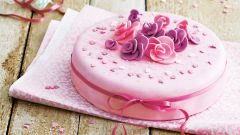 Как мастикой покрыть торт: советы для начинающих