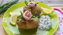 Картофель со сметанным соусом и ветчиной: пошаговый рецепт с фото к праздничному столу