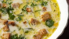 Как приготовить сырный суп с сухариками в мультиварке