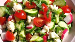 Легкие витаминные салаты: рецепты