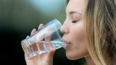 Как правильно пить обыкновенную воду