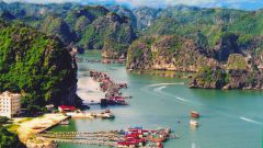 Как просто организовать экскурсию по бухте Халонг во Вьетнаме