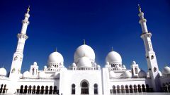 Большая мечеть шейха Зайда в Абу-Даби: описание