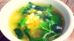 Как сварить весенний суп из крапивы