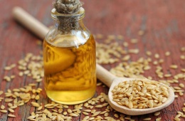 Льняное масло – прекрасный источник ценных для человека витаминов и микроэлементов