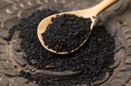 Семена черного тмина – прекрасная ароматная пряность, идеальная для мясных блюд