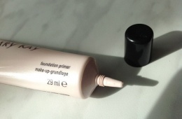 Неплохая основа под макияж