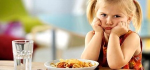 Чем кормить ребенка при диарее